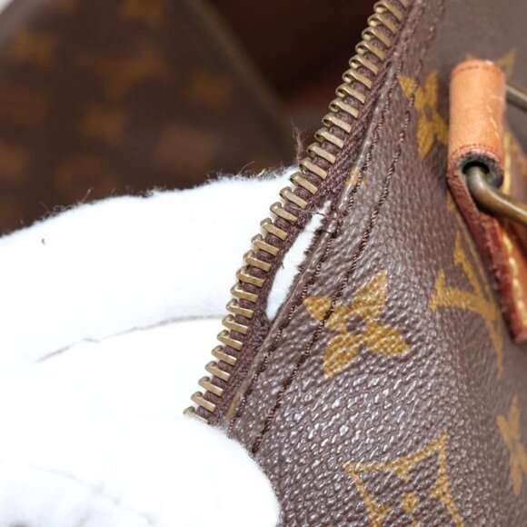 LOUIS VUITTON Monogram Speedy 40 Hand Bag - Picture 13 of 16